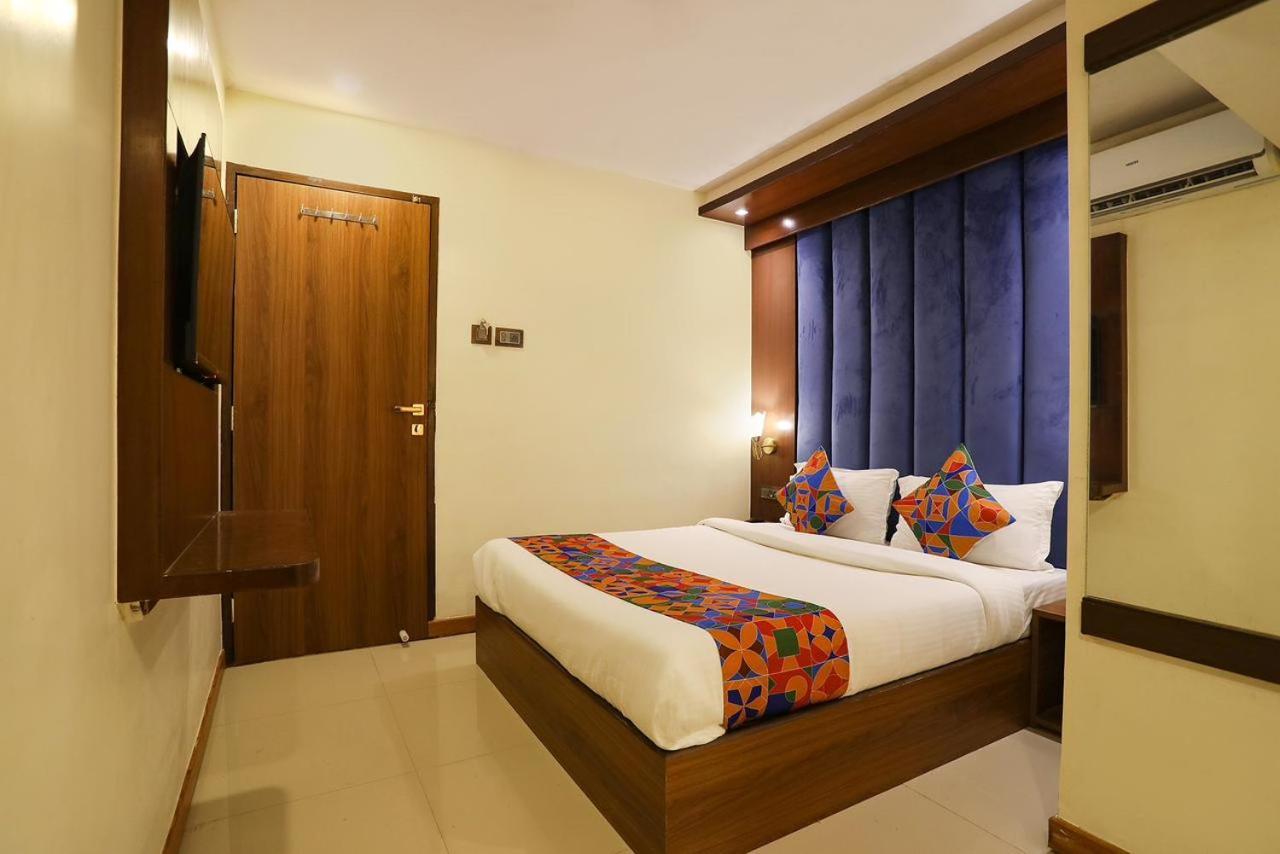 Hotel Rio Мумбаи Экстерьер фото