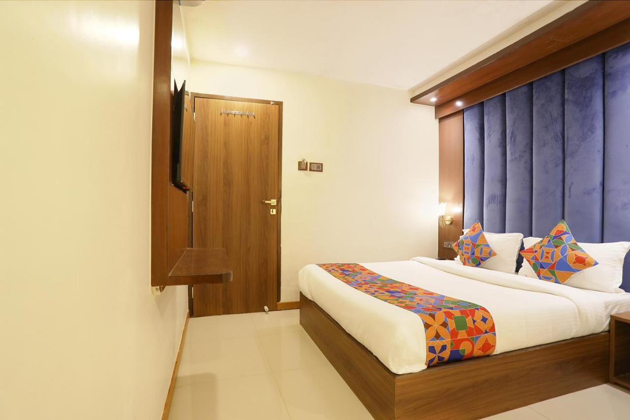 Hotel Rio Мумбаи Экстерьер фото